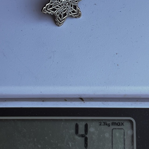 Vintage 925 Silver Snowflake spider web Brooch Pin Winter - Picture 5 of 5